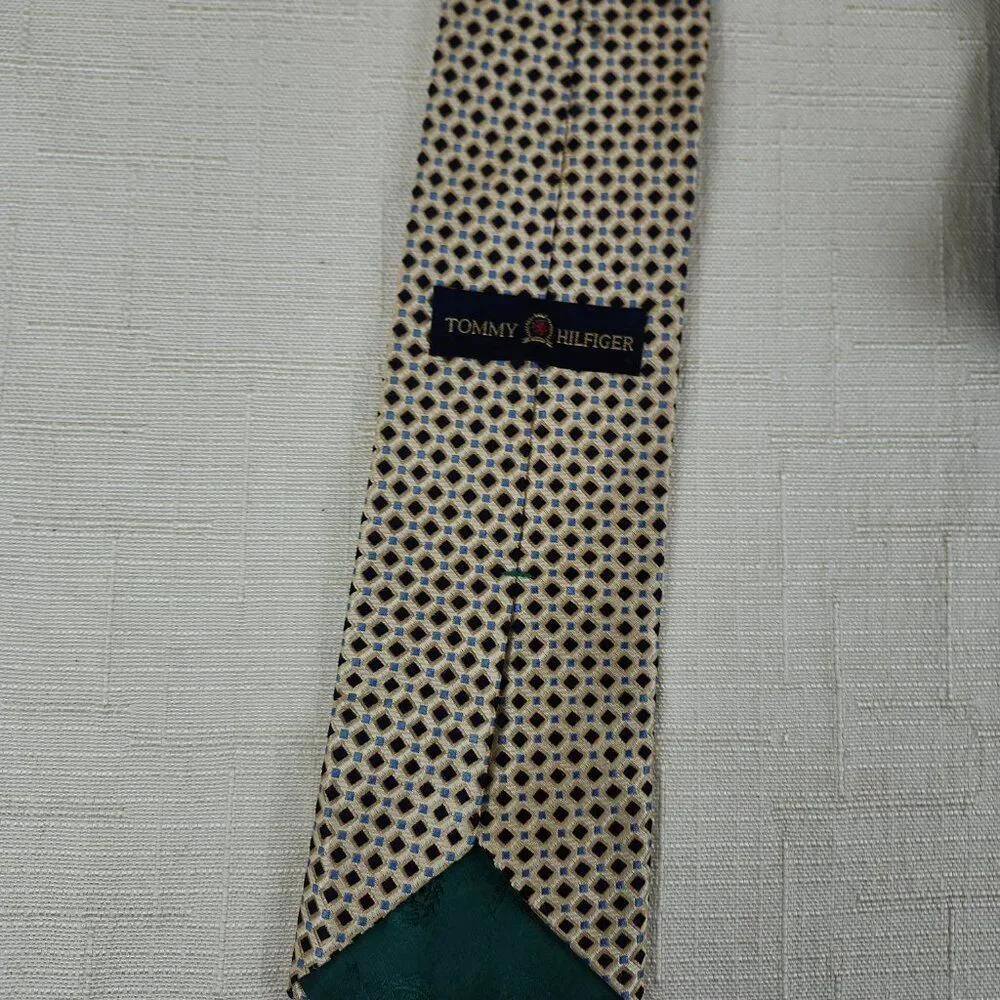 Vintage Tommy Hilfiger 100% Silk Necktie, Navy & Blue Diamond on Gold Background